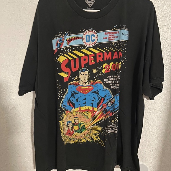 DC Comics 2001 SUPERMAN's 300th AND GREATEST ISSUE (XXL) T-Shirt Black - Picture 2 of 4